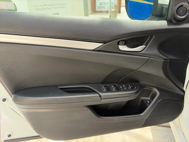 2019 Honda Civic 10th Gen - Image 20 of 31
