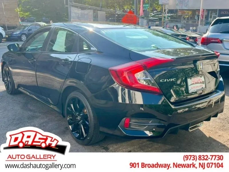 2019 Honda Civic 10th Gen - Image 6 of 12