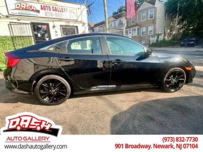 2019 Honda Civic 10th Gen - Image 9 of 12