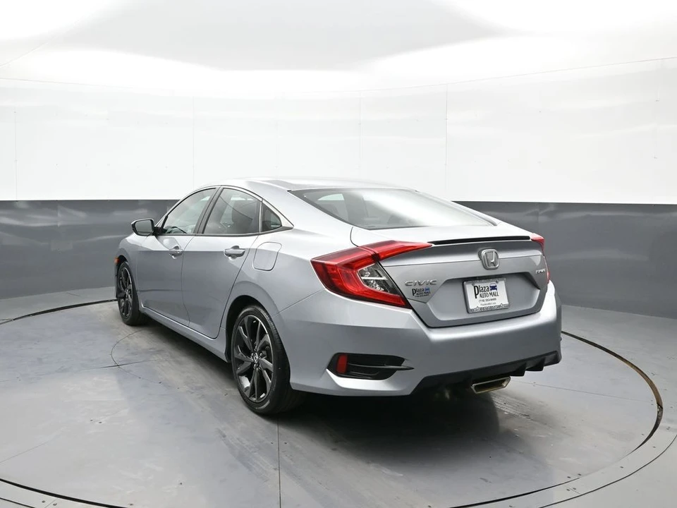 2019 Honda Civic 10th Gen - Image 8 of 12
