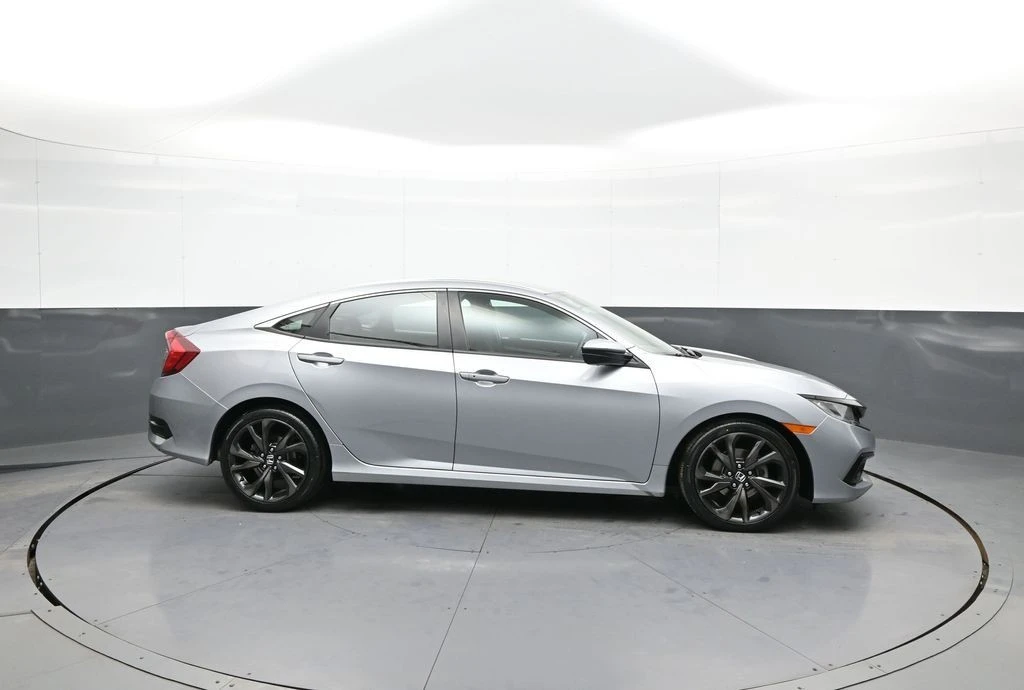 2019 Honda Civic 10th Gen - Image 5 of 12