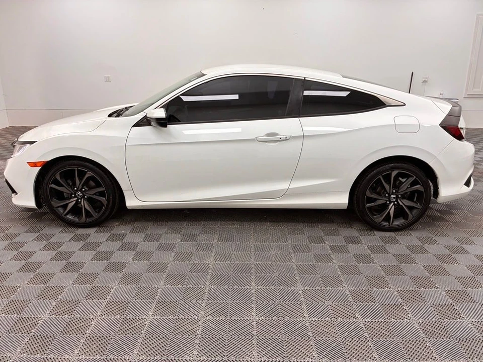 2019 Honda Civic 10th Gen - Image 8 of 12