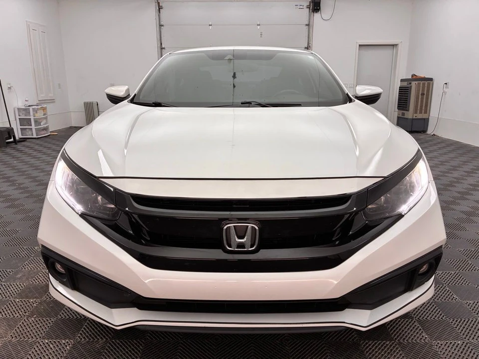2019 Honda Civic 10th Gen - Image 10 of 12