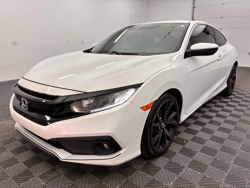 2019 Honda Civic 10th Gen - Image 9 of 12