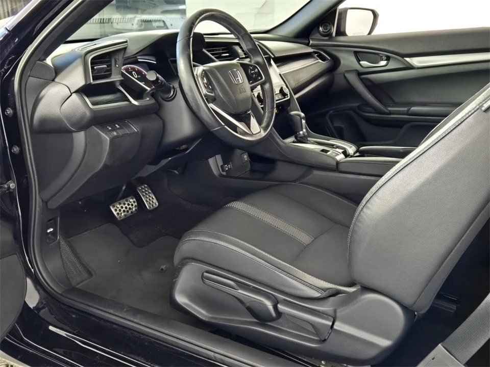 2019 Honda Civic 10th Gen - Image 7 of 12