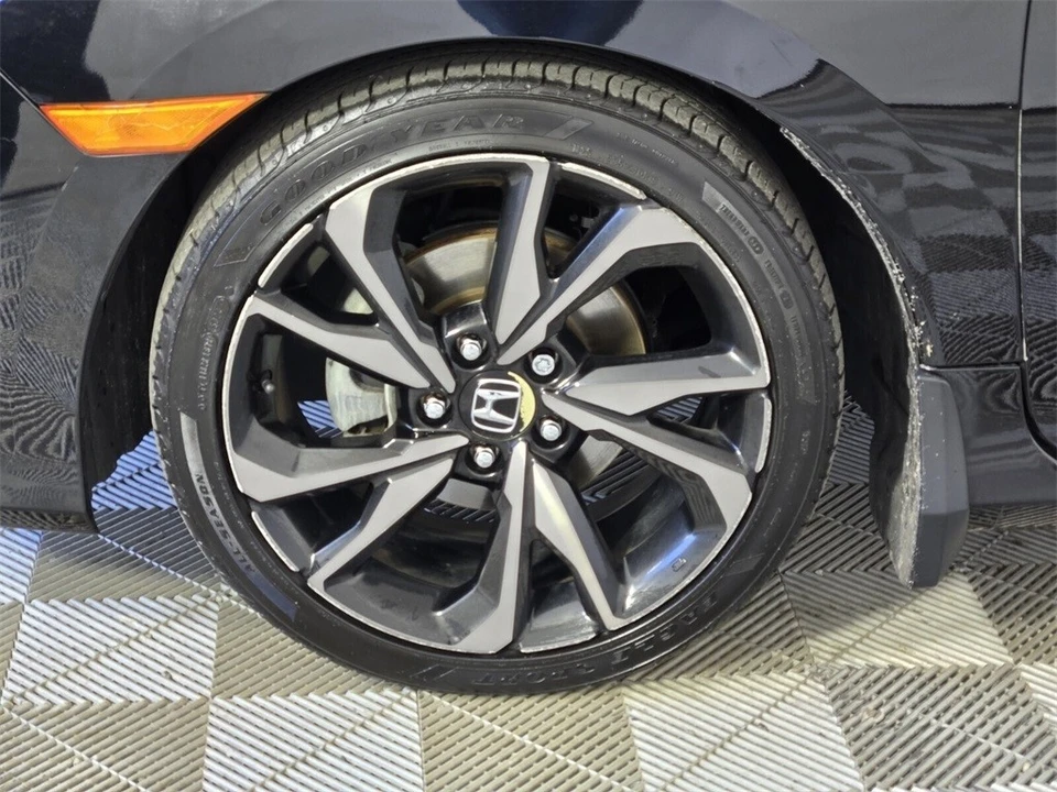 2019 Honda Civic 10th Gen - Image 4 of 12
