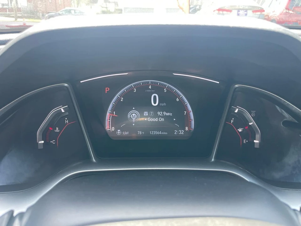 2019 Honda Civic 10th Gen - Image 10 of 26