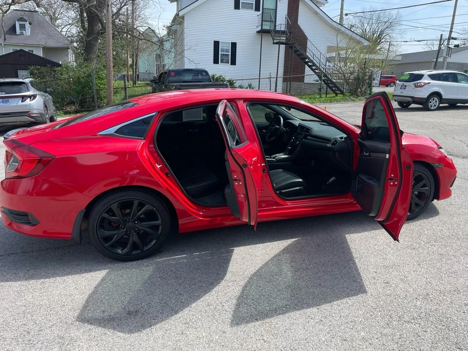 2019 Honda Civic 10th Gen - Image 5 of 26