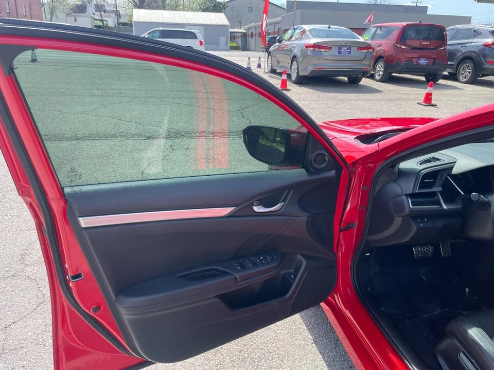 2019 Honda Civic 10th Gen - Image 12 of 26