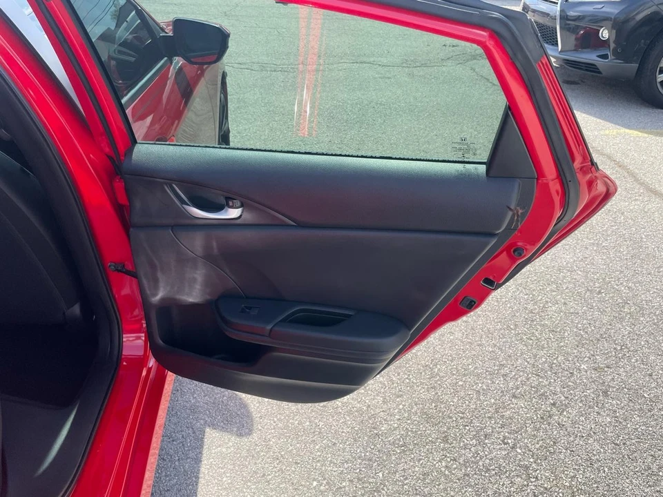 2019 Honda Civic 10th Gen - Image 18 of 26