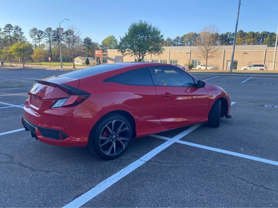 2019 Honda Civic 10th Gen - Image 5 of 15