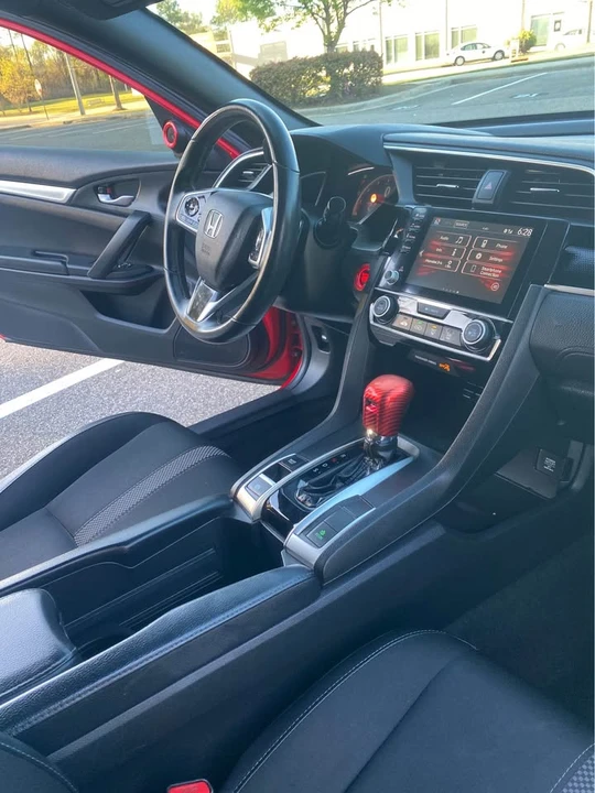 2019 Honda Civic 10th Gen - Image 13 of 15
