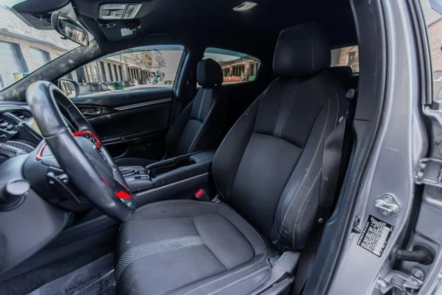 2019 Honda Civic 10th Gen - Image 18 of 21