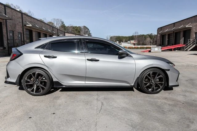 2019 Honda Civic 10th Gen - Image 12 of 21