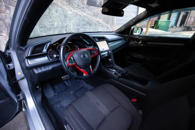 2019 Honda Civic 10th Gen - Image 17 of 21