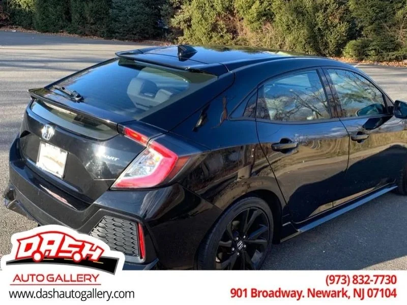 2019 Honda Civic 10th Gen - Image 5 of 12