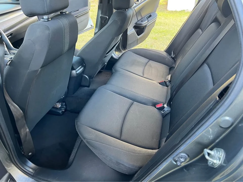 2019 Honda Civic 10th Gen - Image 8 of 19