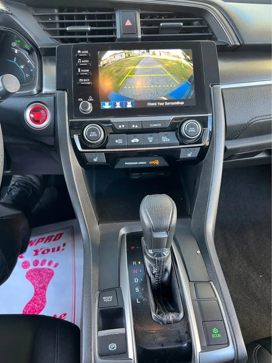 2019 Honda Civic 10th Gen - Image 17 of 19