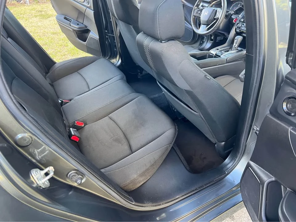 2019 Honda Civic 10th Gen - Image 11 of 19