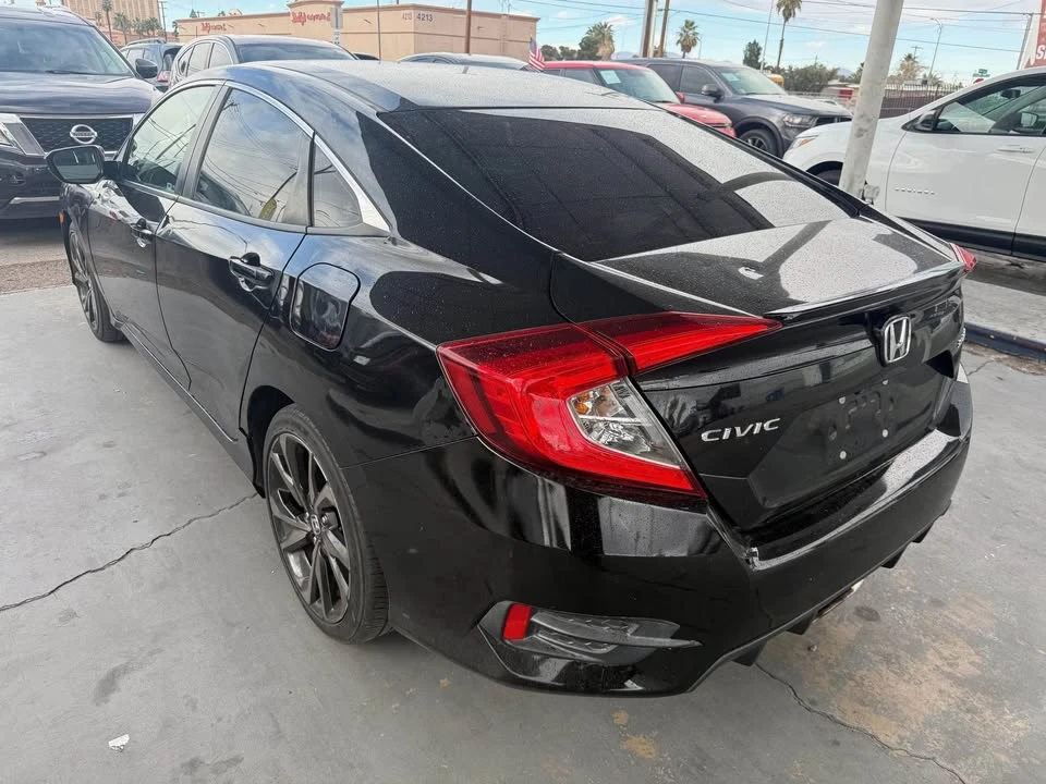 2019 Honda Civic 10th Gen - Image 4 of 15