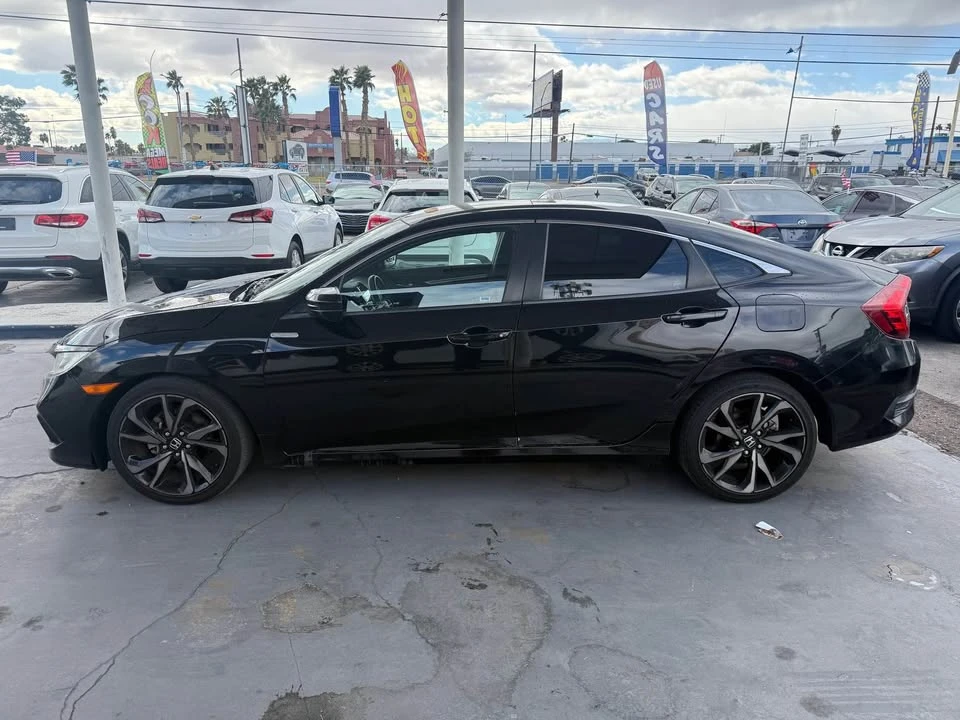 2019 Honda Civic 10th Gen - Image 3 of 15