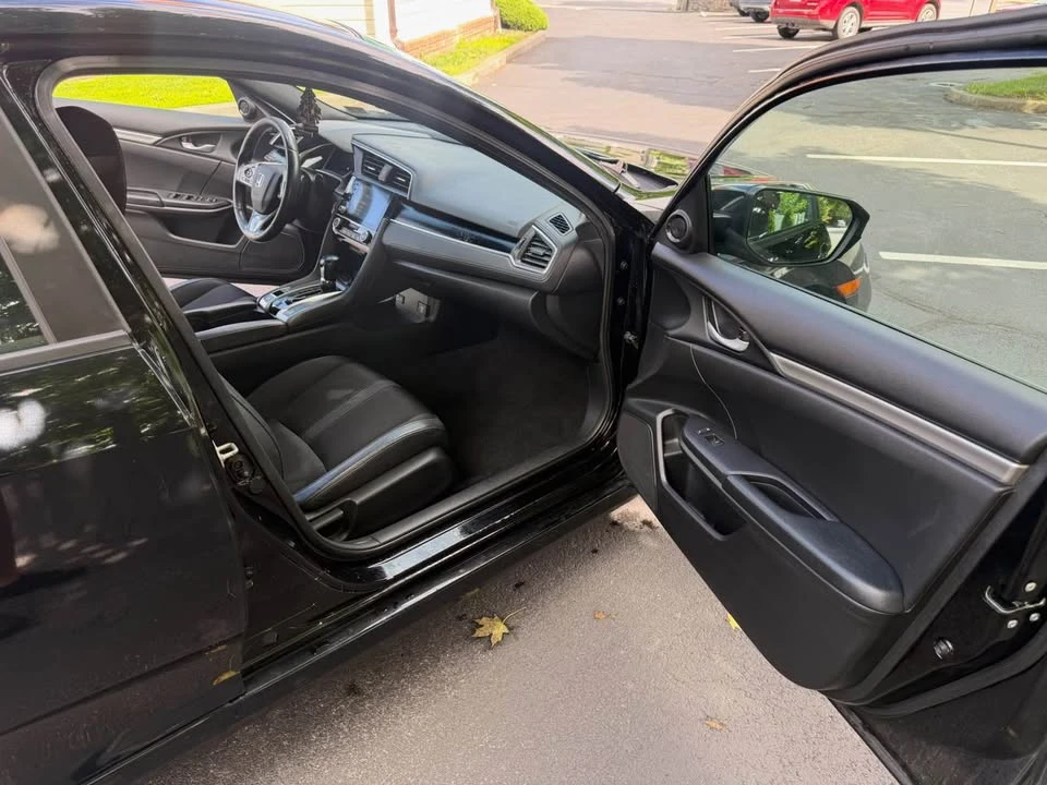 2019 Honda Civic 10th Gen - Image 7 of 18