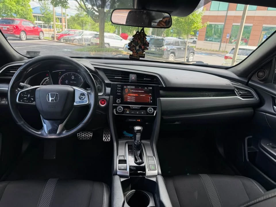 2019 Honda Civic 10th Gen - Image 16 of 18