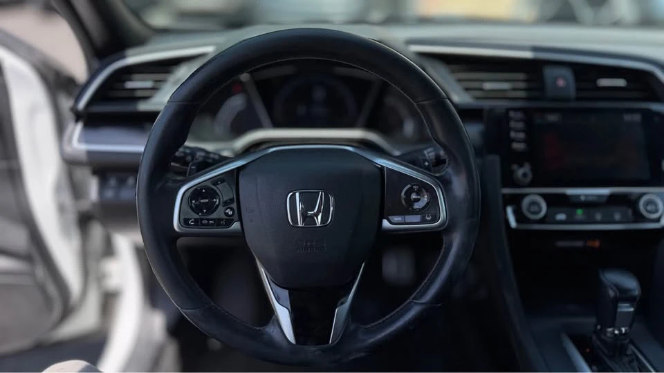 2019 Honda Civic 10th Gen - Image 8 of 12