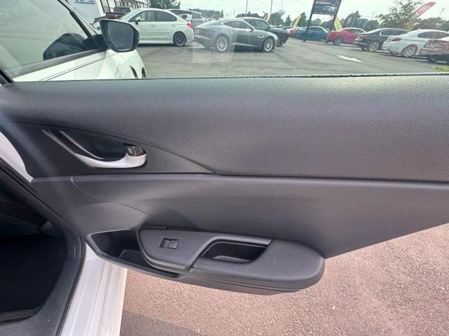 2019 Honda Civic 10th Gen - Image 9 of 26