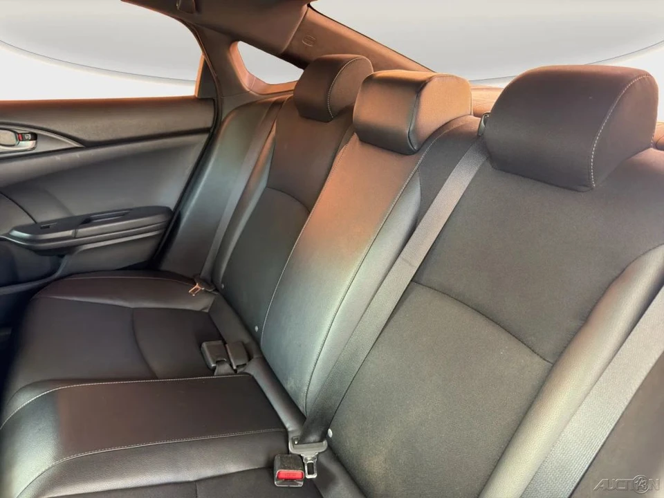 2019 Honda Civic 10th Gen - Image 14 of 24