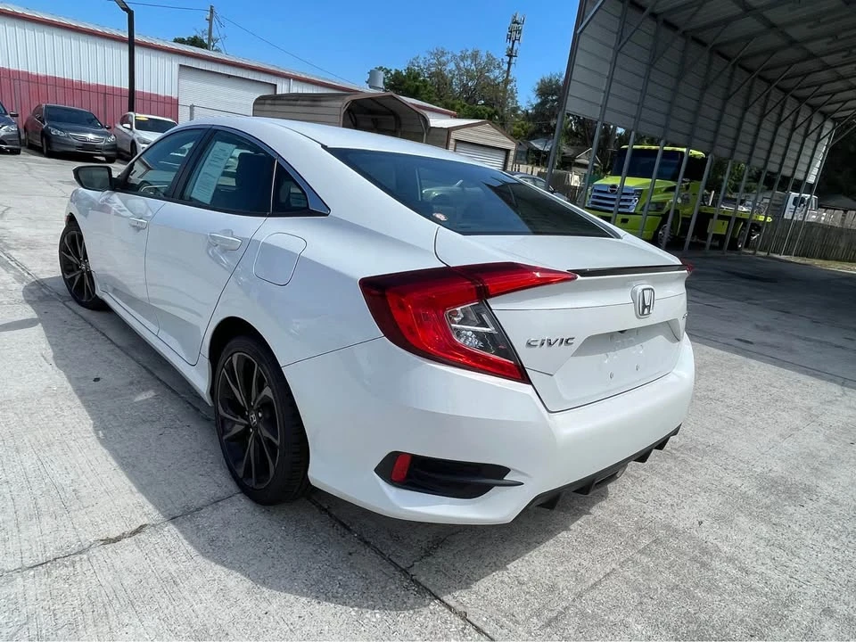 2019 Honda Civic 10th Gen - Image 2 of 9