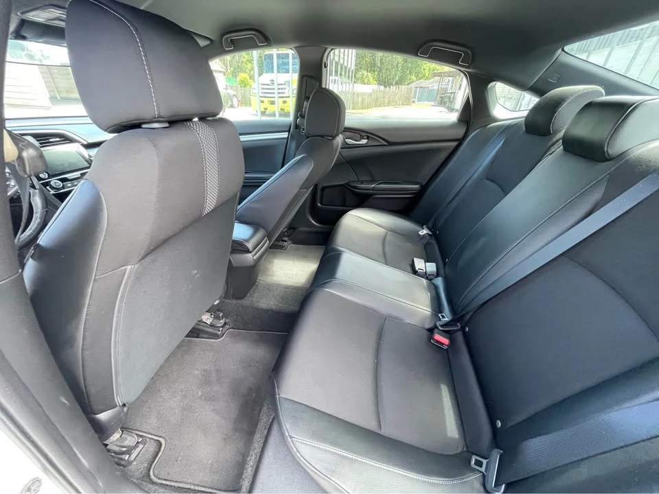 2019 Honda Civic 10th Gen - Image 5 of 9