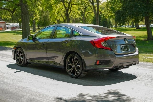 2019 Honda Civic 10th Gen - Image 7 of 28