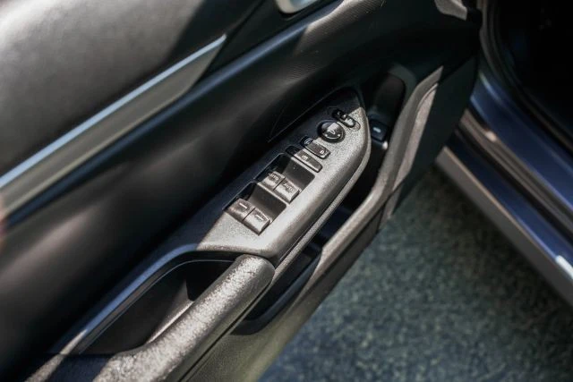 2019 Honda Civic 10th Gen - Image 10 of 28
