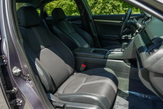 2019 Honda Civic 10th Gen - Image 23 of 28