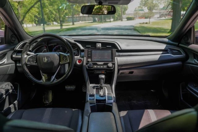 2019 Honda Civic 10th Gen - Image 15 of 28