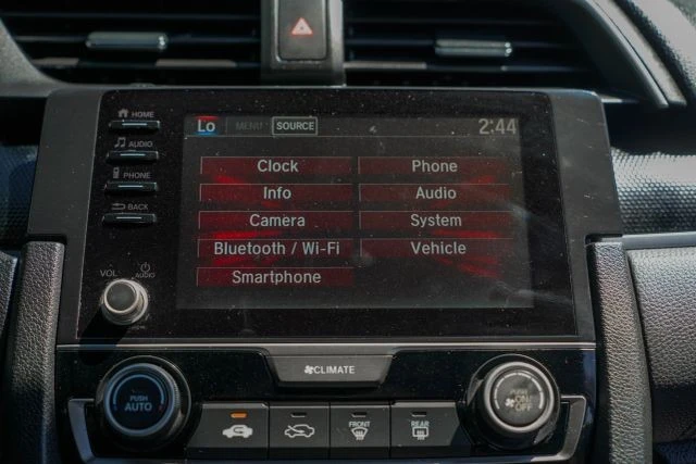 2019 Honda Civic 10th Gen - Image 16 of 28