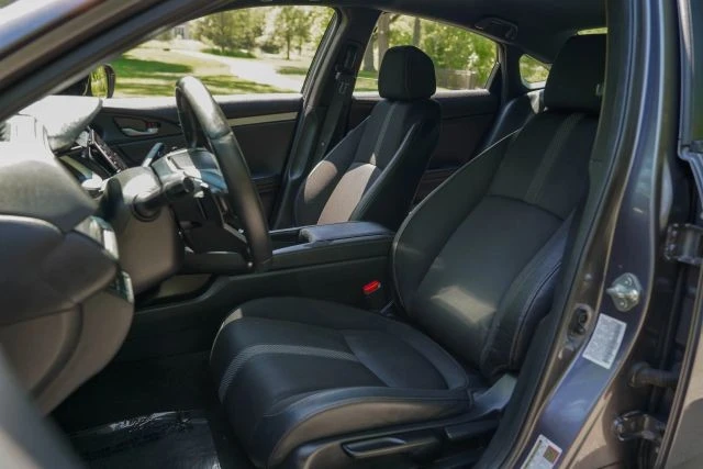 2019 Honda Civic 10th Gen - Image 12 of 28