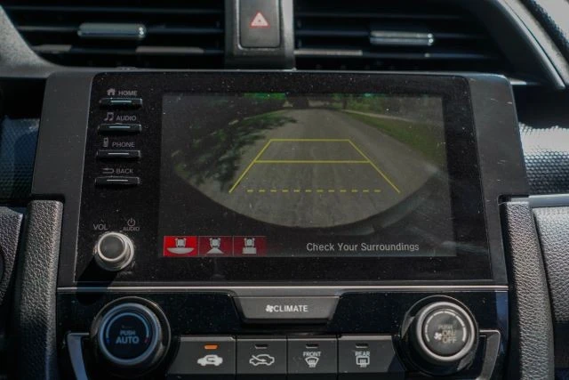2019 Honda Civic 10th Gen - Image 18 of 28