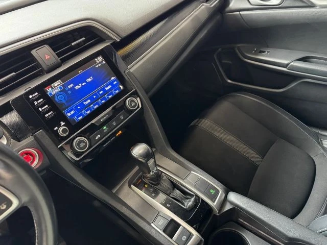 2019 Honda Civic 10th Gen - Image 18 of 31