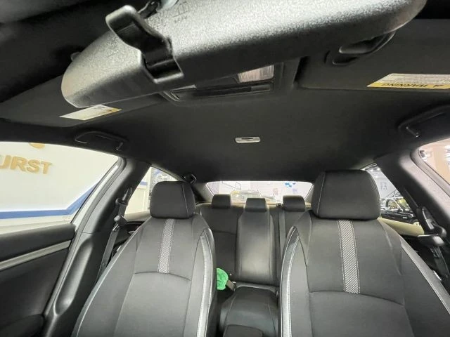 2019 Honda Civic 10th Gen - Image 17 of 31
