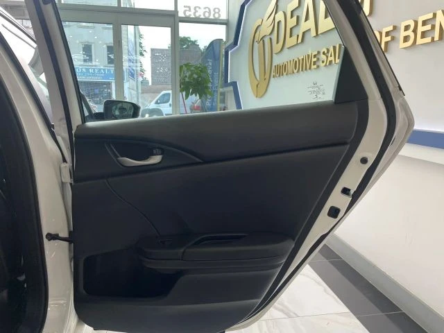 2019 Honda Civic 10th Gen - Image 22 of 31