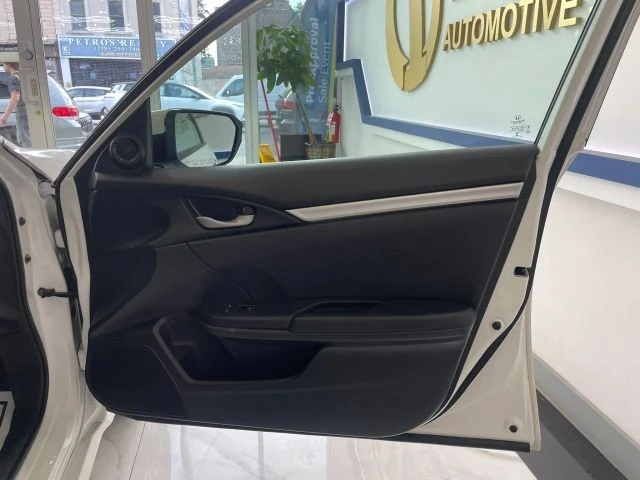 2019 Honda Civic 10th Gen - Image 26 of 31