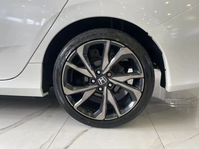 2019 Honda Civic 10th Gen - Image 31 of 31