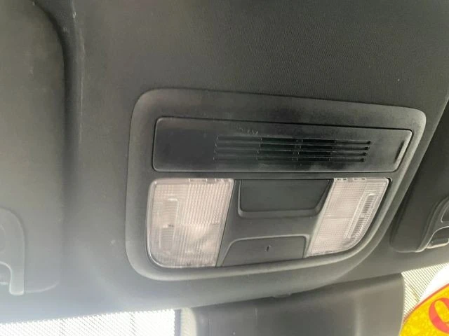 2019 Honda Civic 10th Gen - Image 16 of 31
