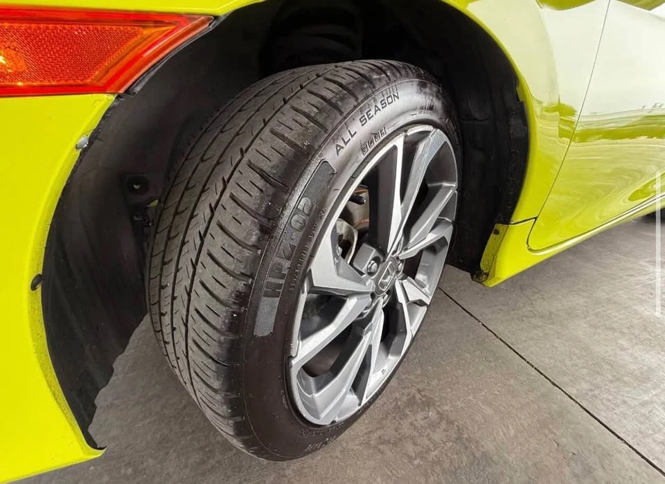 2019 Honda Civic 10th Gen - Image 8 of 18