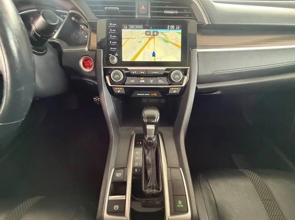 2019 Honda Civic 10th Gen - Image 14 of 18