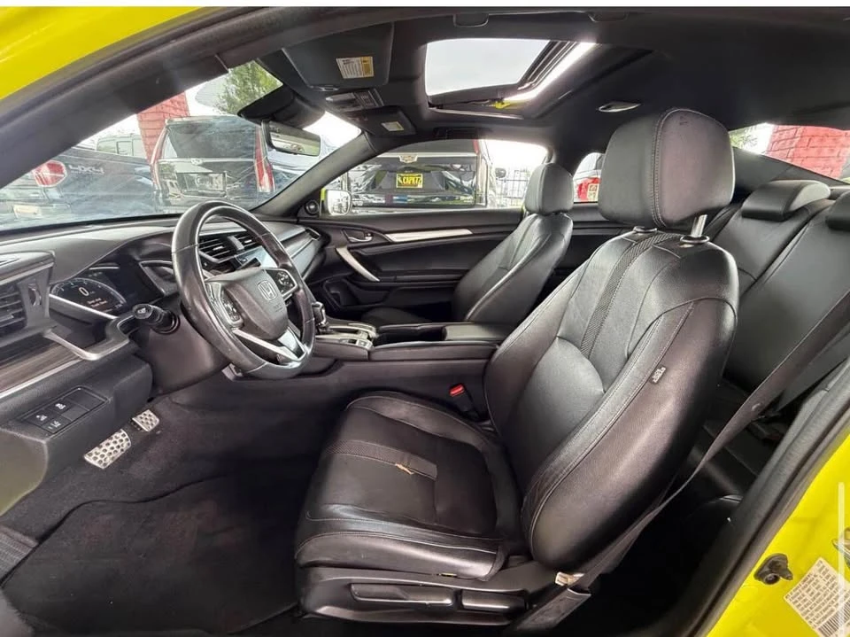 2019 Honda Civic 10th Gen - Image 11 of 18