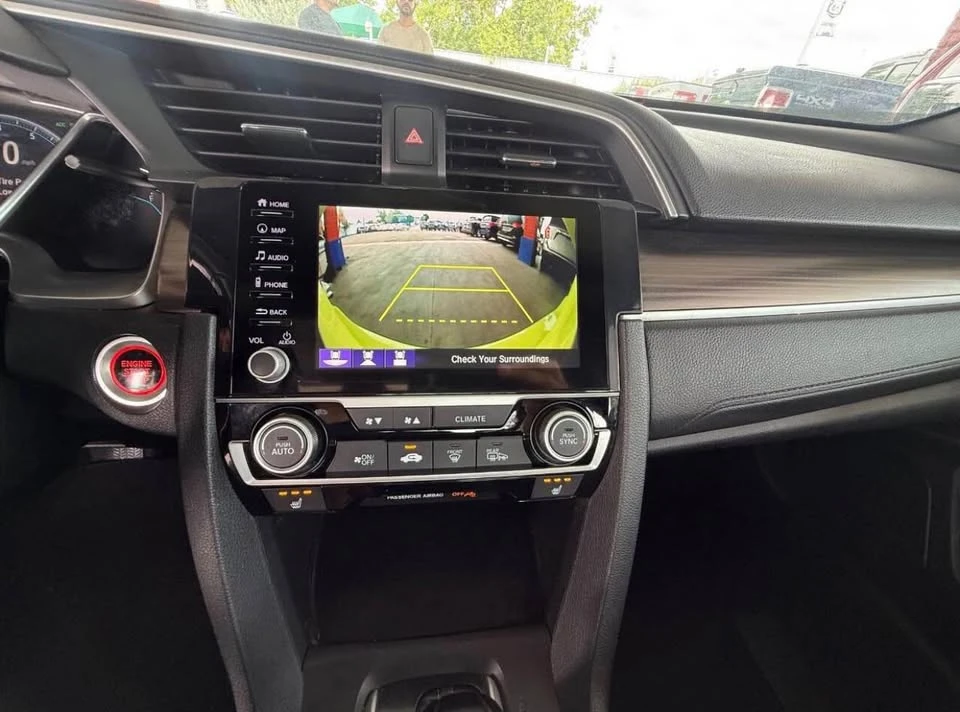 2019 Honda Civic 10th Gen - Image 15 of 18