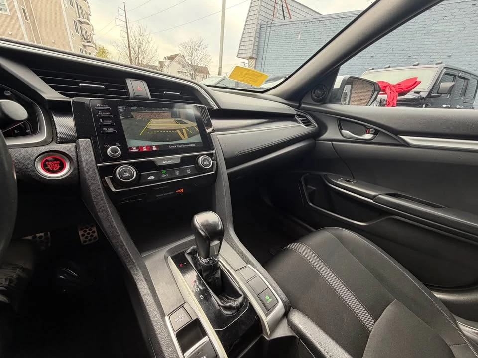 2019 Honda Civic 10th Gen - Image 19 of 20